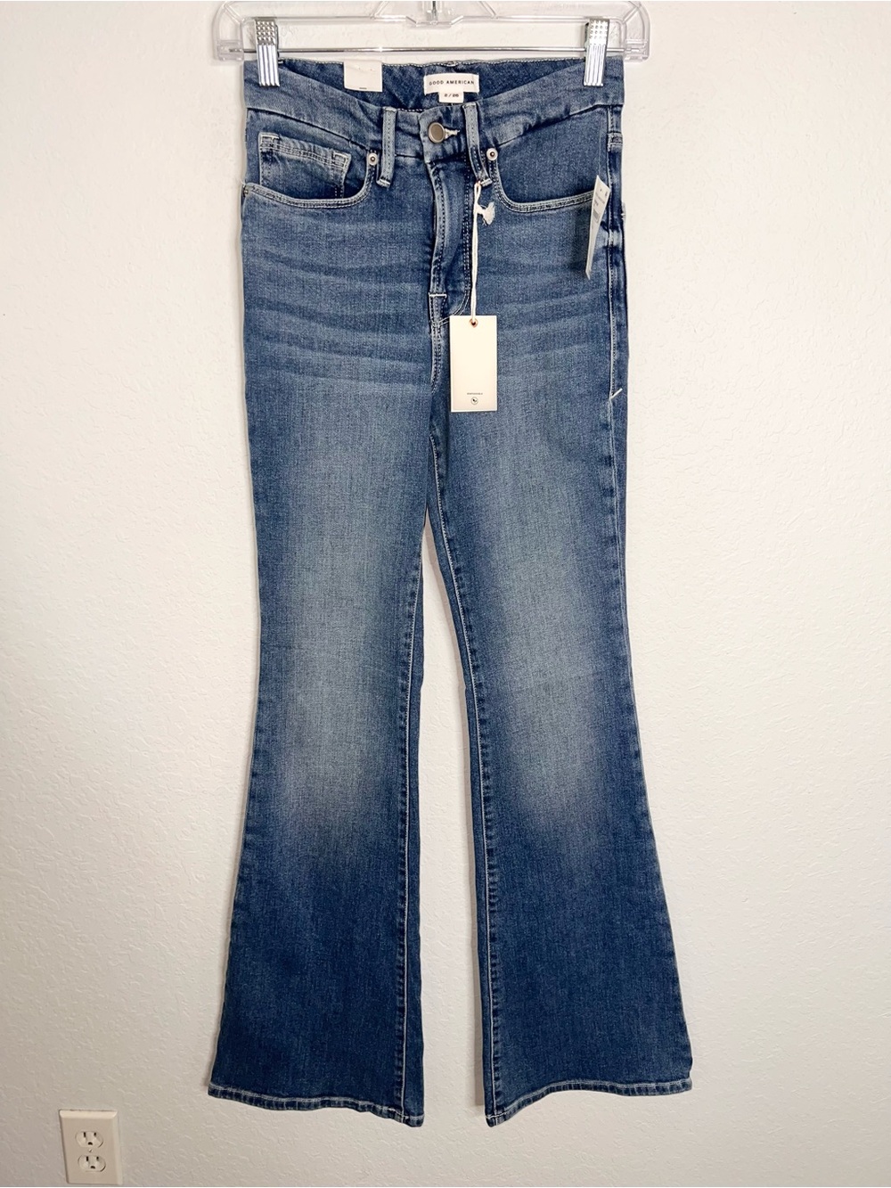 Good American Good Legs Flare Jeans Women's Size 2 26 32" Inseam C
